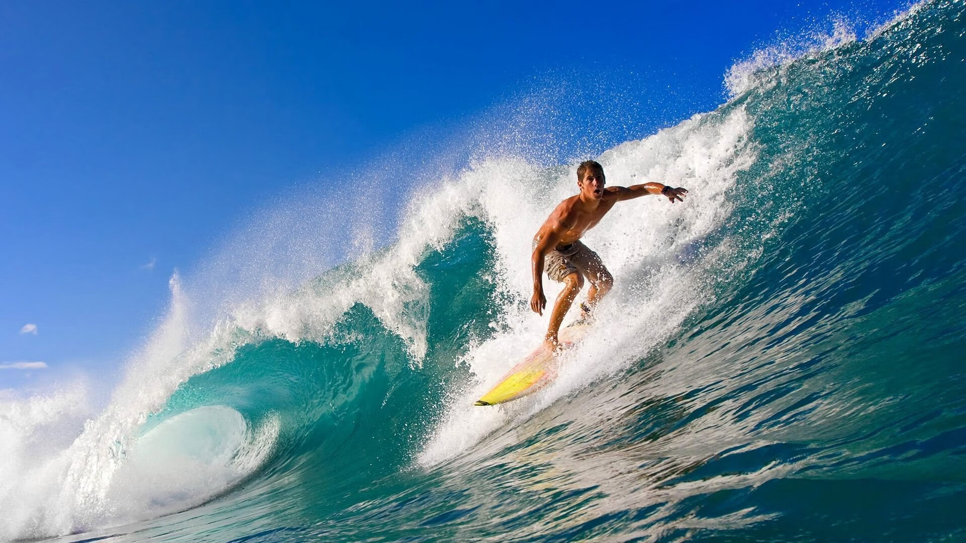 亚泰后腰组合表现稳定中场硬度提升明显，亚泰集锦